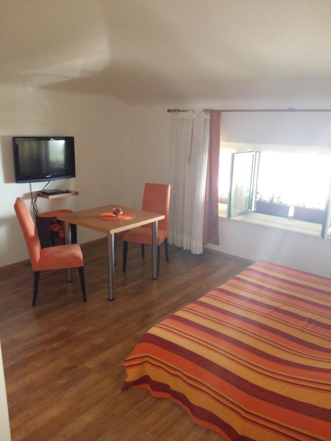 Ferienwohnung Studio Apartman Kamelija Opatija Exterior foto